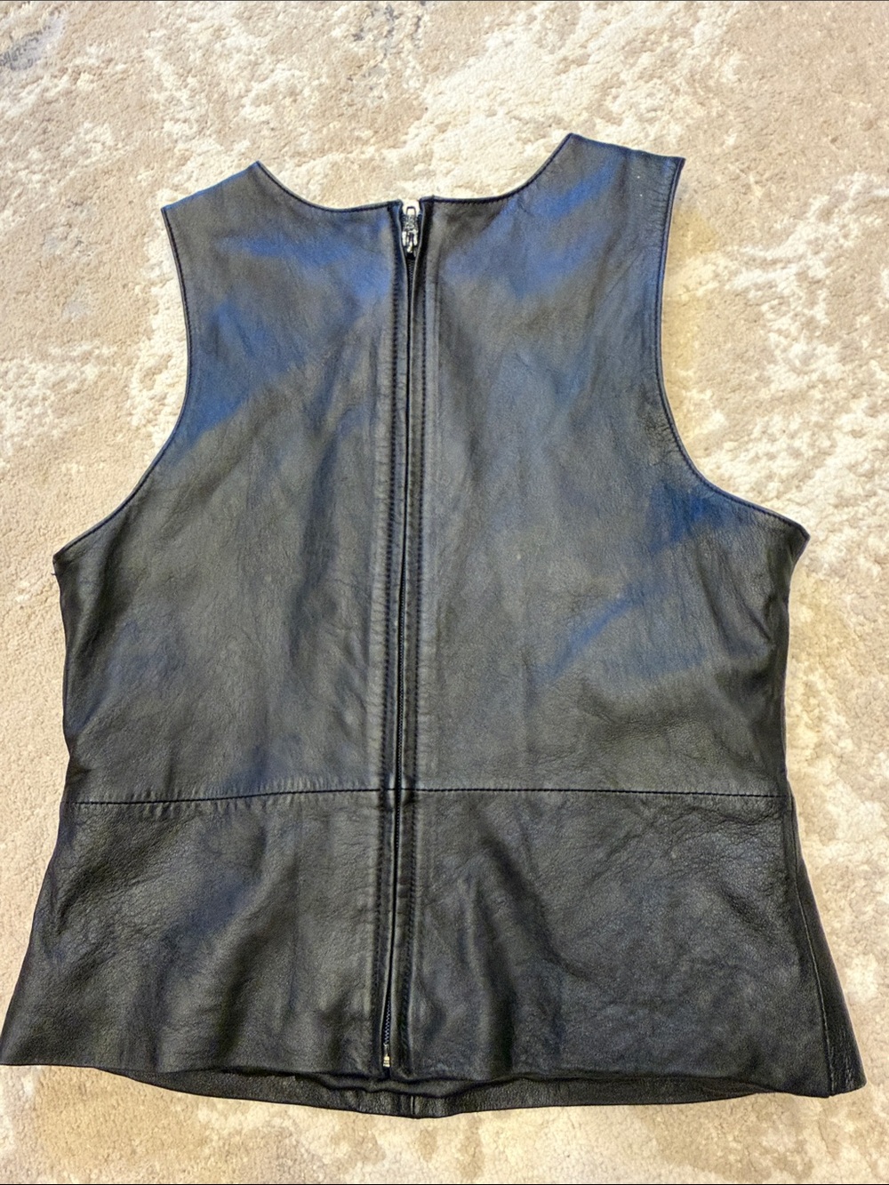 Wilsons 100% Genuine Leather Black Tank Top Size Small - Picture 3 of 11